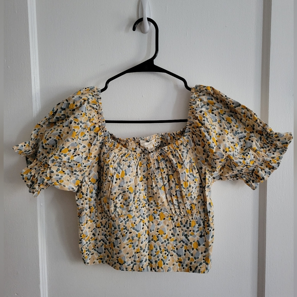 Puff Sleeve Cropped Blouse